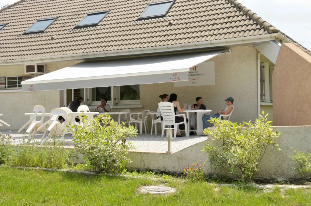 Terrasse résidence AFASEC Services Pau