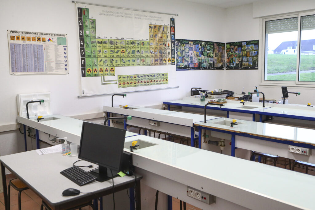 Salle de classe science